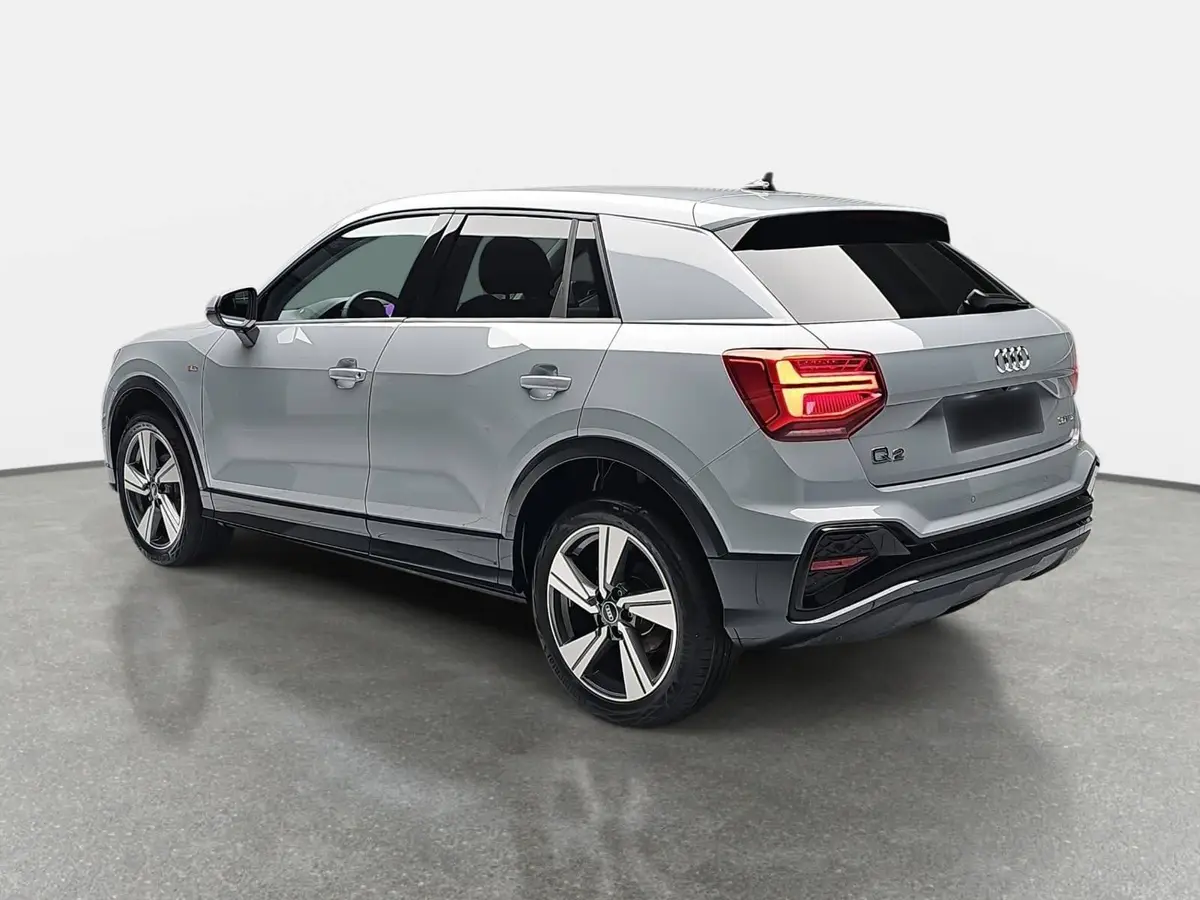 AUDI Q2 35 TFSI S-TRONIC S LINE NAVI LED ACC EL.HECKKL. WI