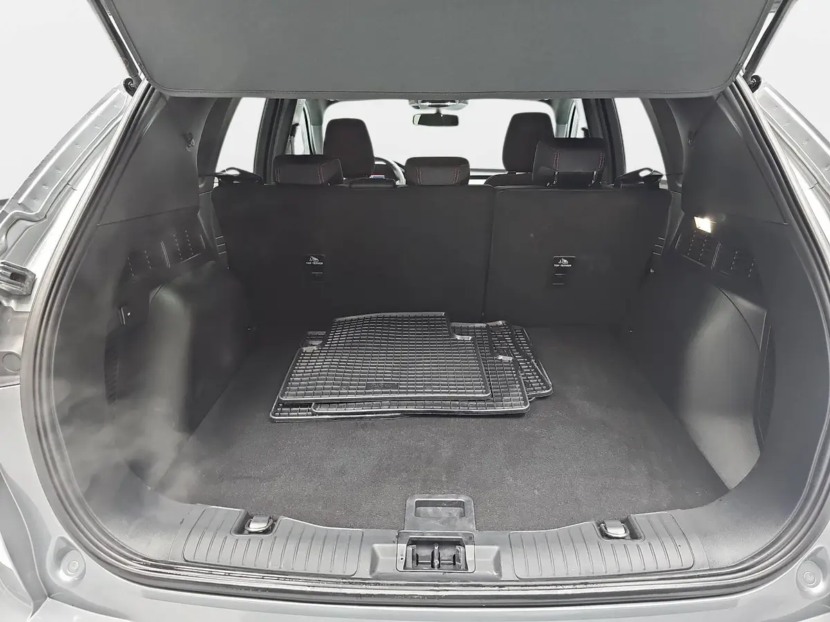 FORD KUGA 1.5 EB AUTO. ST-LINE NAVI LED KLIMAAUTO WINTER SIC