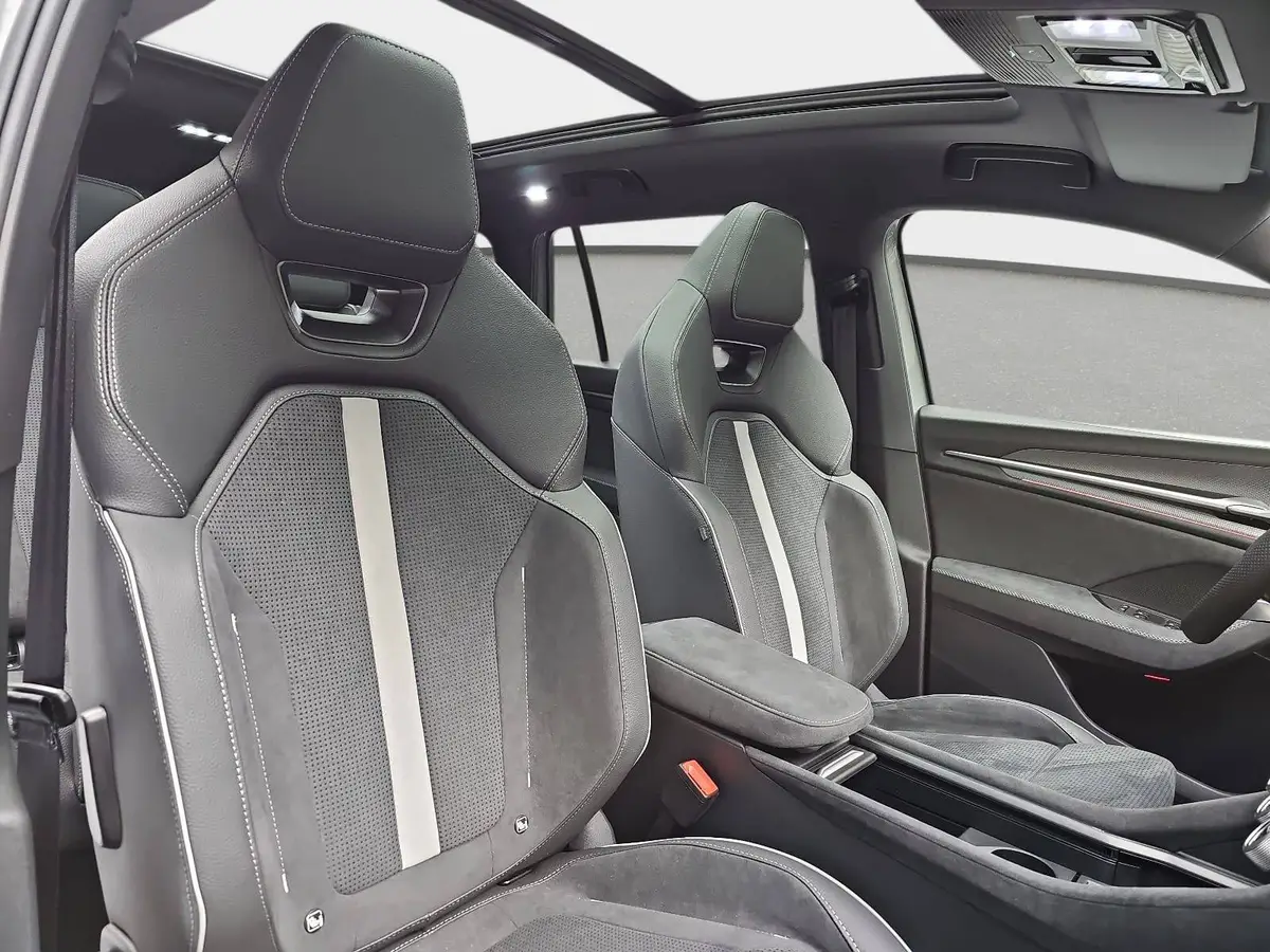 SKODA KODIAQ 1.5 TSI DSG SPORTLINE NAVI LED ACC PANO WINTER AHK