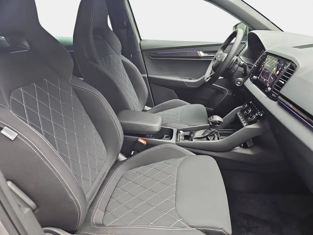 SKODA KAROQ 2.0 TSI DSG SPORTLINE 4X4 NAVI LED