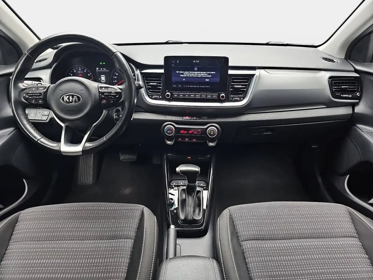 KIA STONIC 1.0 T-GDI 100 DCT VISION GRA AHK