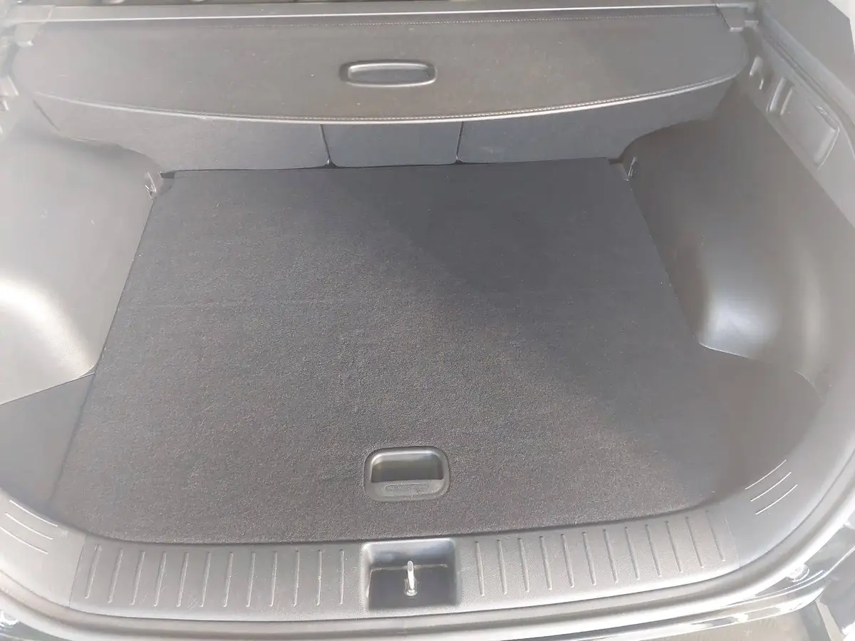 KIA SPORTAGE 1.6T PLUG-IN-HYBRID AUTO. SPIRIT AHK ALLWETTER