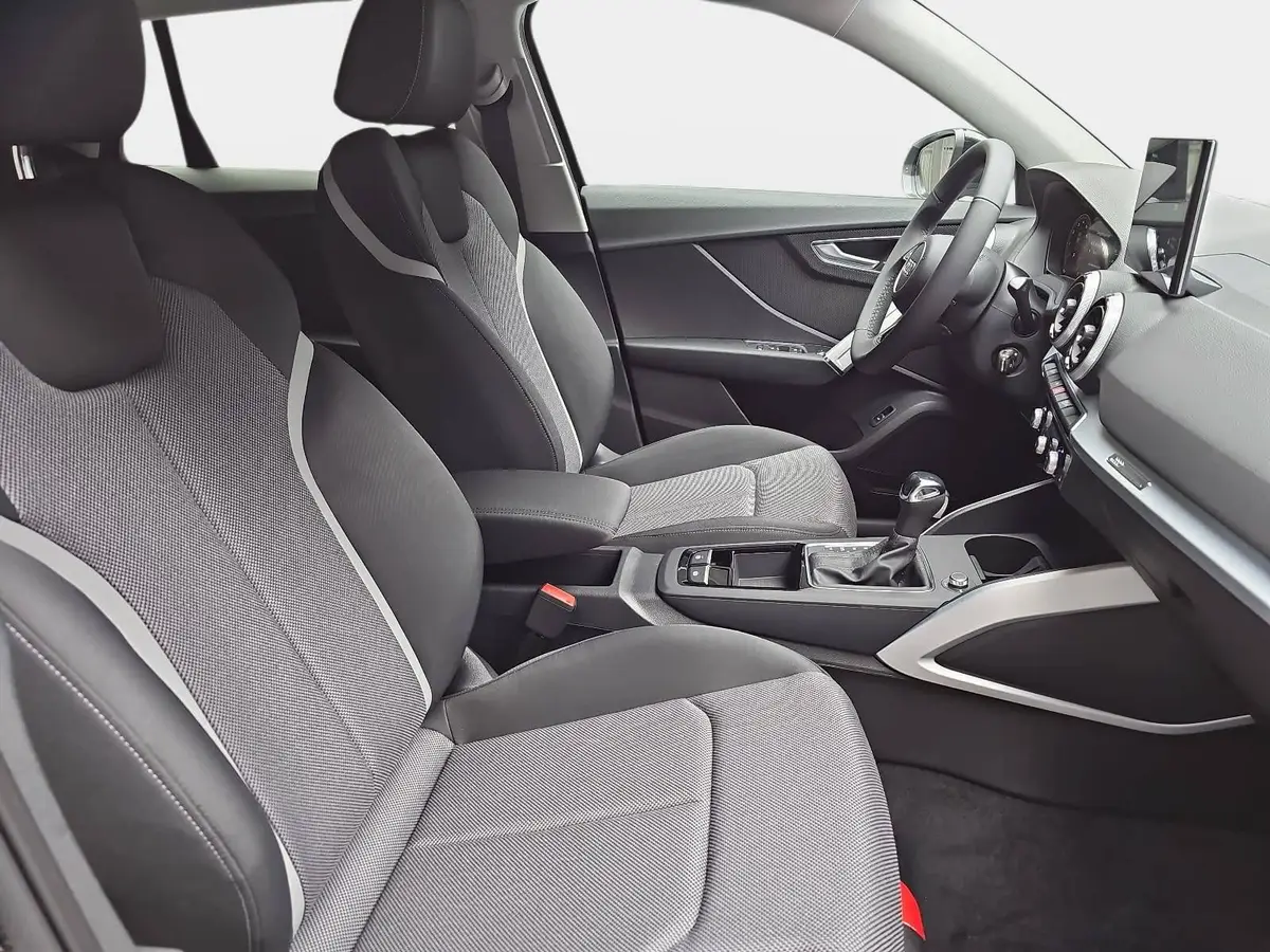 AUDI Q2 35 TFSI S-TRONIC S LINE NAVI LED ACC EL.HECKKL. WI