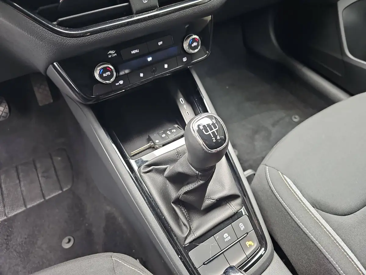 SKODA KAMIQ 1.0 TSI SELECTION NAVI LED KAMERA LM