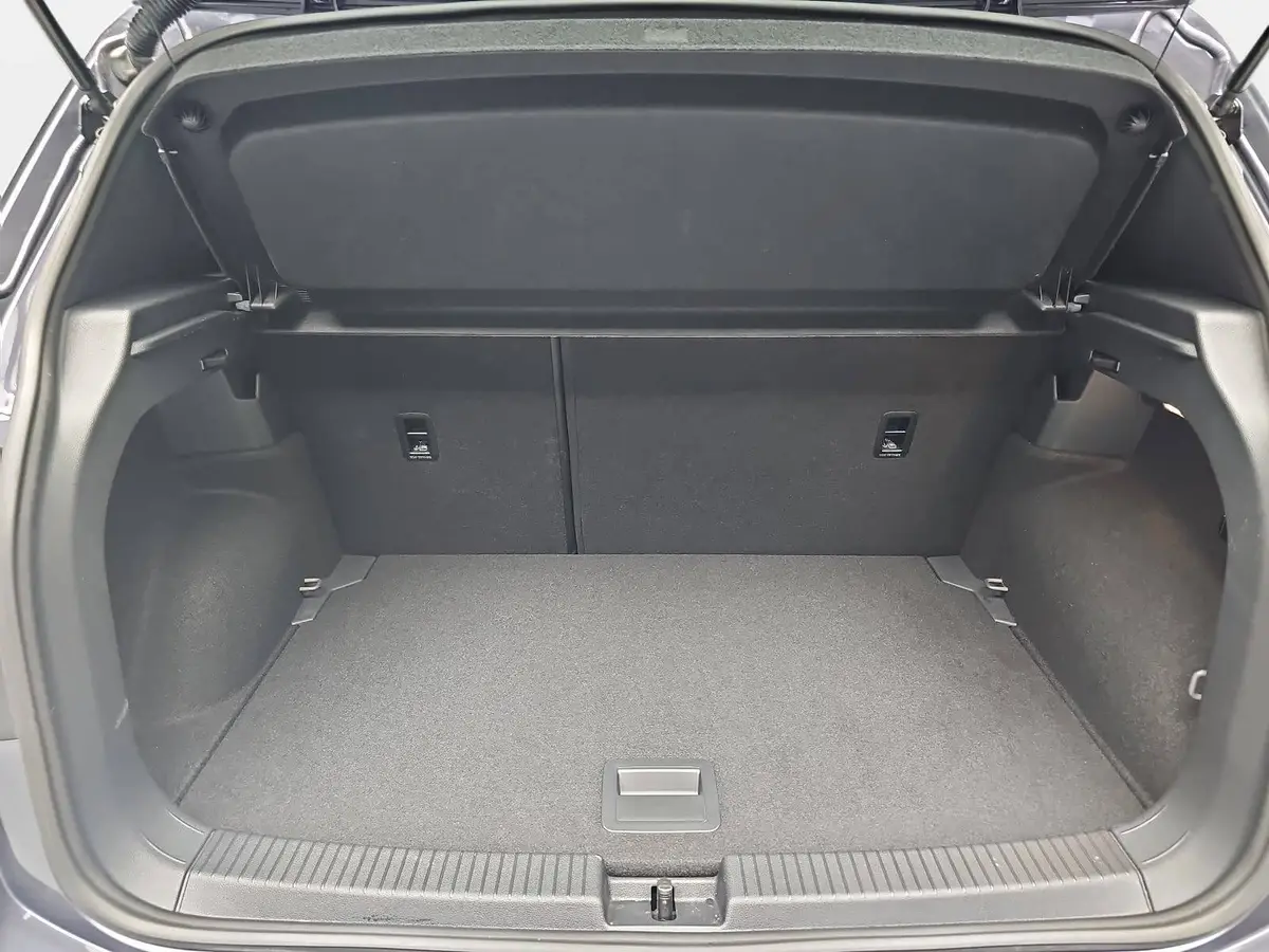 VW T-CROSS 1.0 TSI DSG R-LINE NAVI LED KAMERA LM