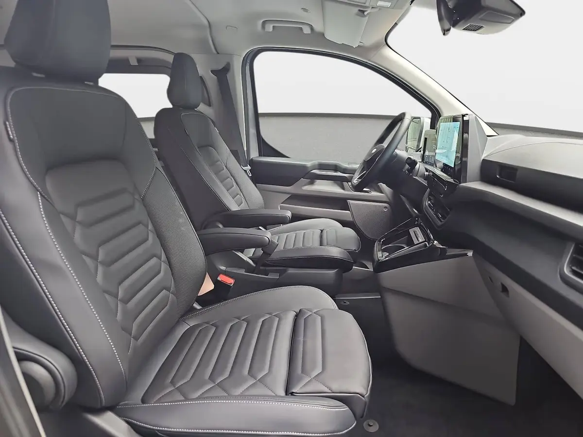 FORD TOURNEO CUSTOM 2.0 ECOBLUE AUTO. L1 TITANIUM X NAVI LED AHK