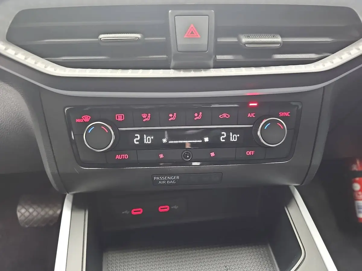 SEAT ARONA 1.0 TSI DSG STYLE GRA NAVI