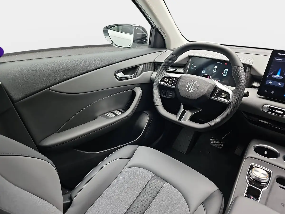 MG S5 EV 64 KWH MY25 LUXURY