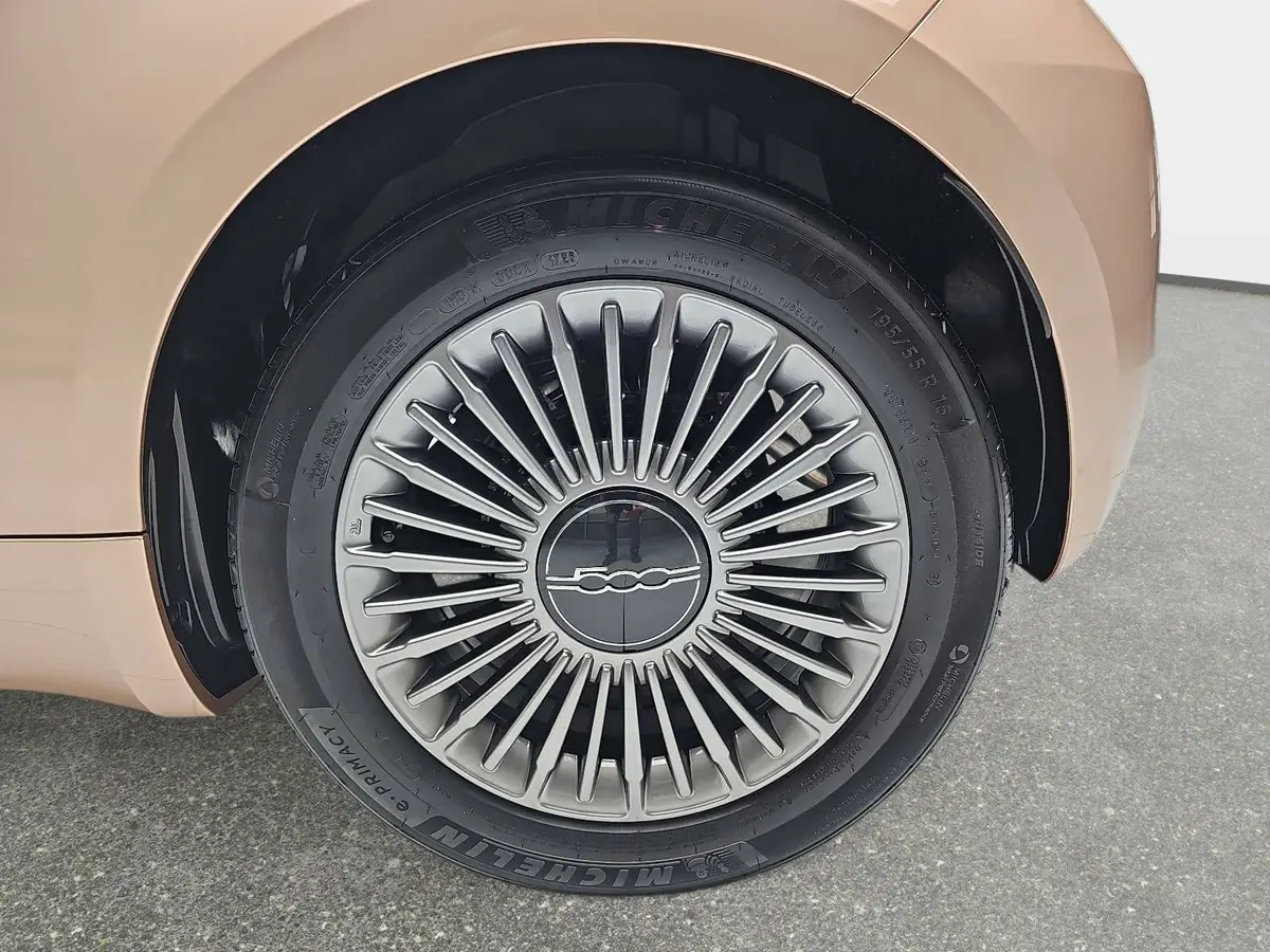 FIAT 500 HYBRID ICON MJ26 KOMFORT PAKET