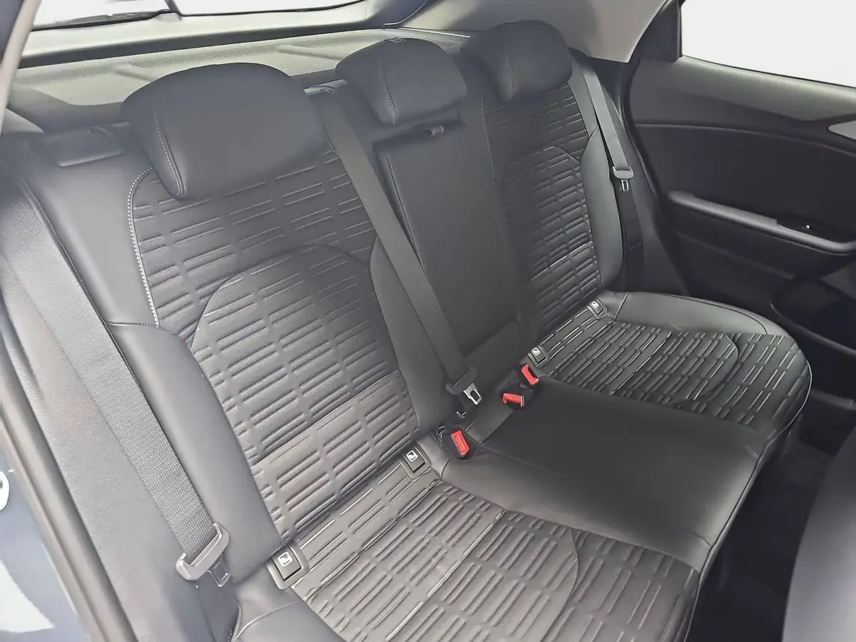 KIA XCEED 1.6 T-GDI 150 DCT SPIRIT MJ27 SOUND