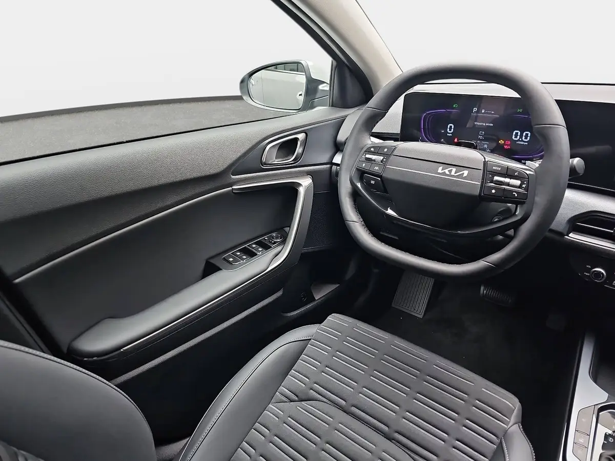 KIA XCEED 1.6 T-GDI 150 DCT VISION MJ27 KOMFORT-PRO