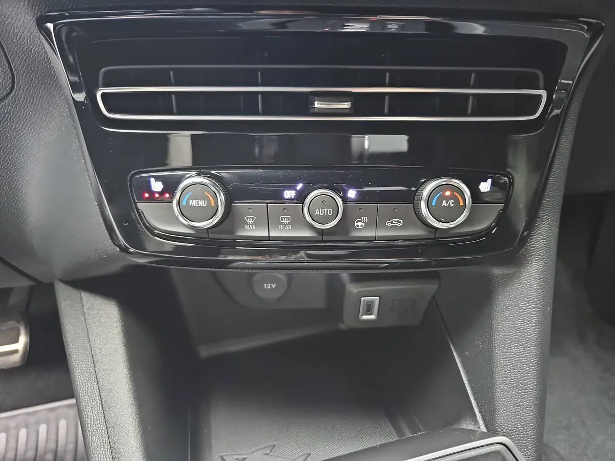 OPEL MOKKA 1.2 TURBO AUTO. 8G. GS LED KLIMAAUTO WINTER AHK