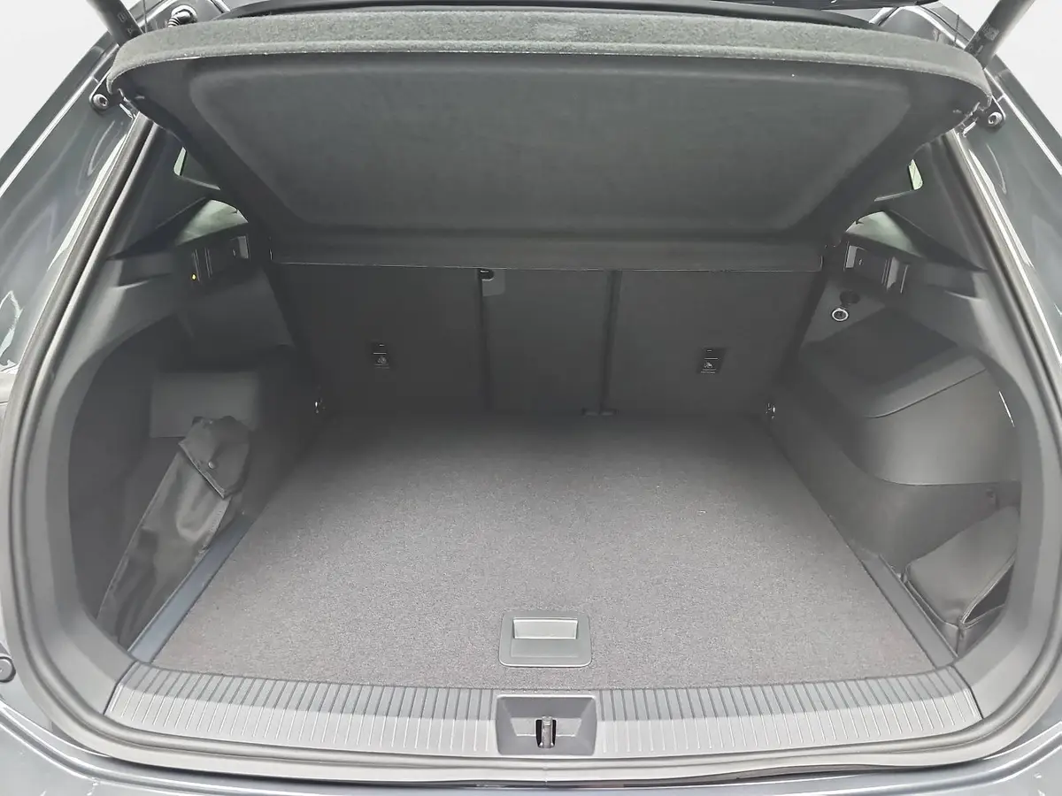 VW TIGUAN 2.0 TDI DSG R-LINE 4M NAVI LED-MATIX LEDER BLACK-S