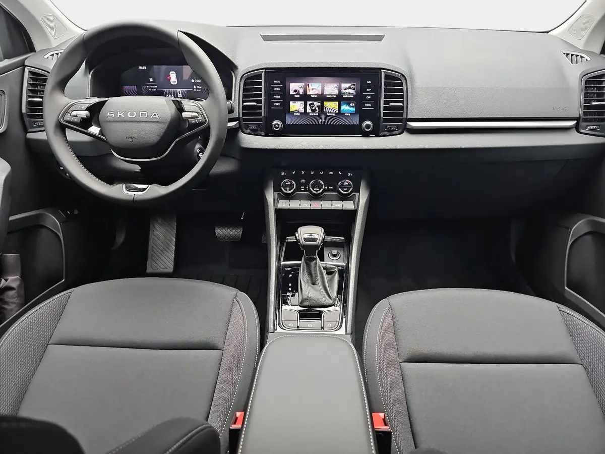 SKODA KAROQ 1.5 TSI DSG 130 JAHRE LED KLIMAAUTO WINTER SICHT K