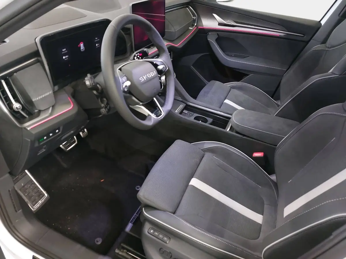 SKODA KODIAQ 1.5 TSI DSG SPORTLINE NAVI LED ACC PANO WINTER AHK