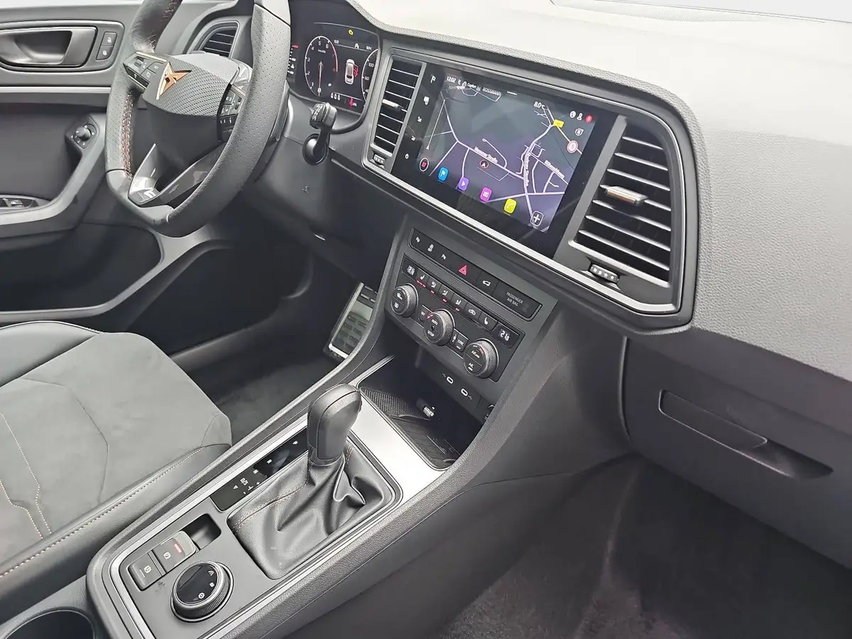 CUPRA ATECA 1.5 TSI DSG PANO P-ASSIST AHK