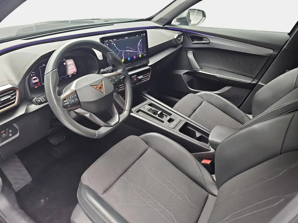 CUPRA FORMENTOR 1.4 E-HYBRID DSG MATRIX PANO AHK
