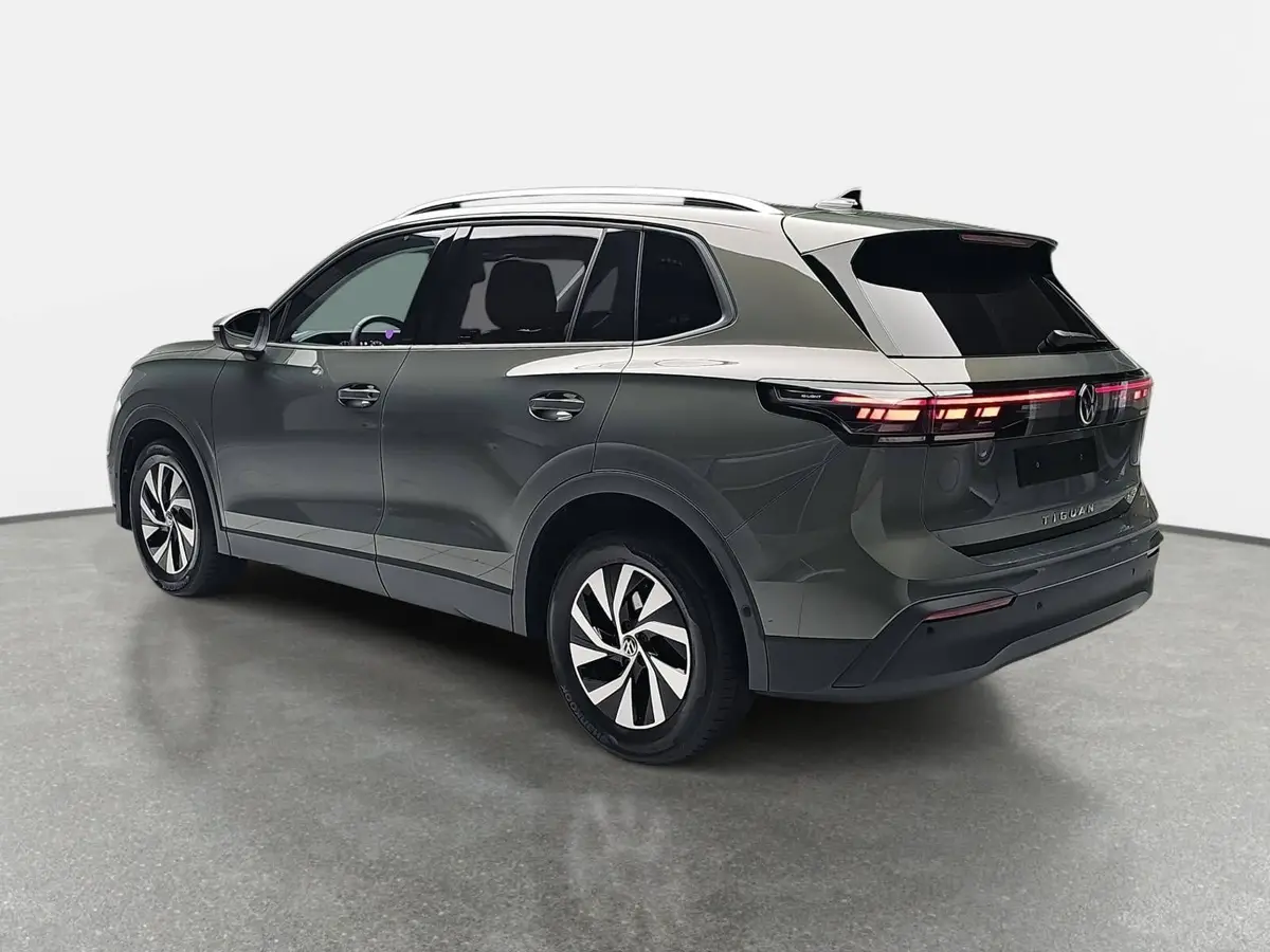 VW TIGUAN 1.5 ETSI DSG LIFE NAVI LED KAMERA AHK