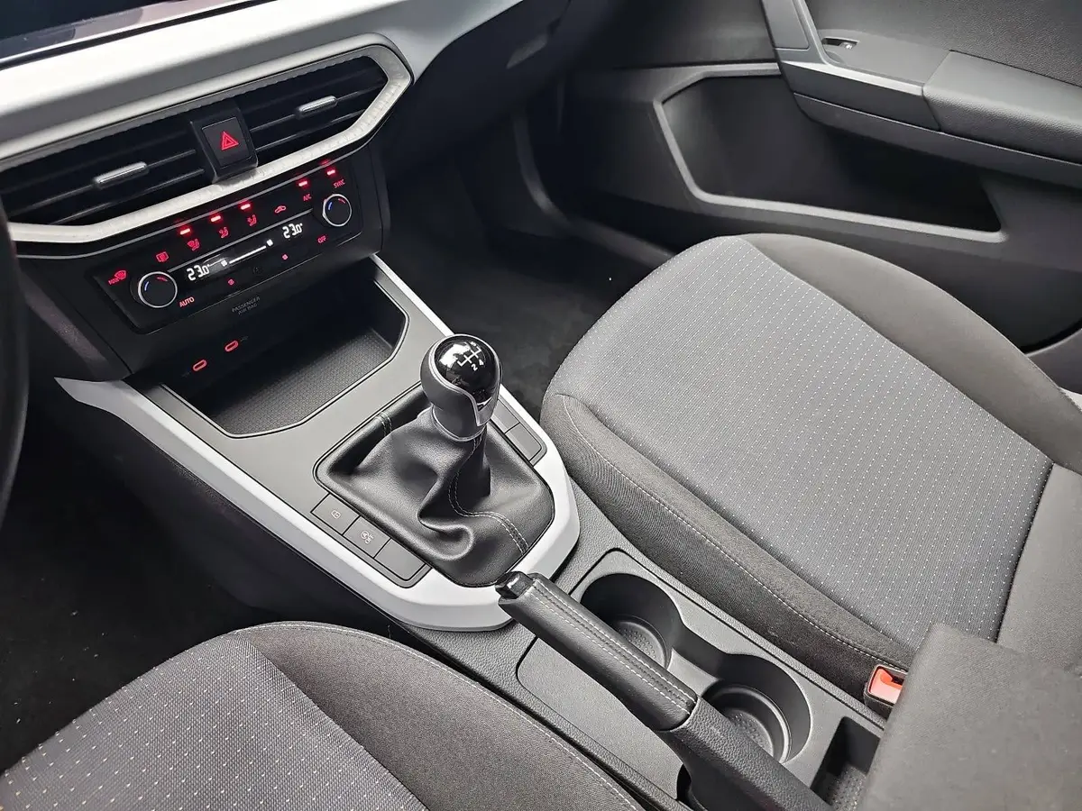 SEAT ARONA 1.0 TSI STYLE NAVI LED PDC LM16