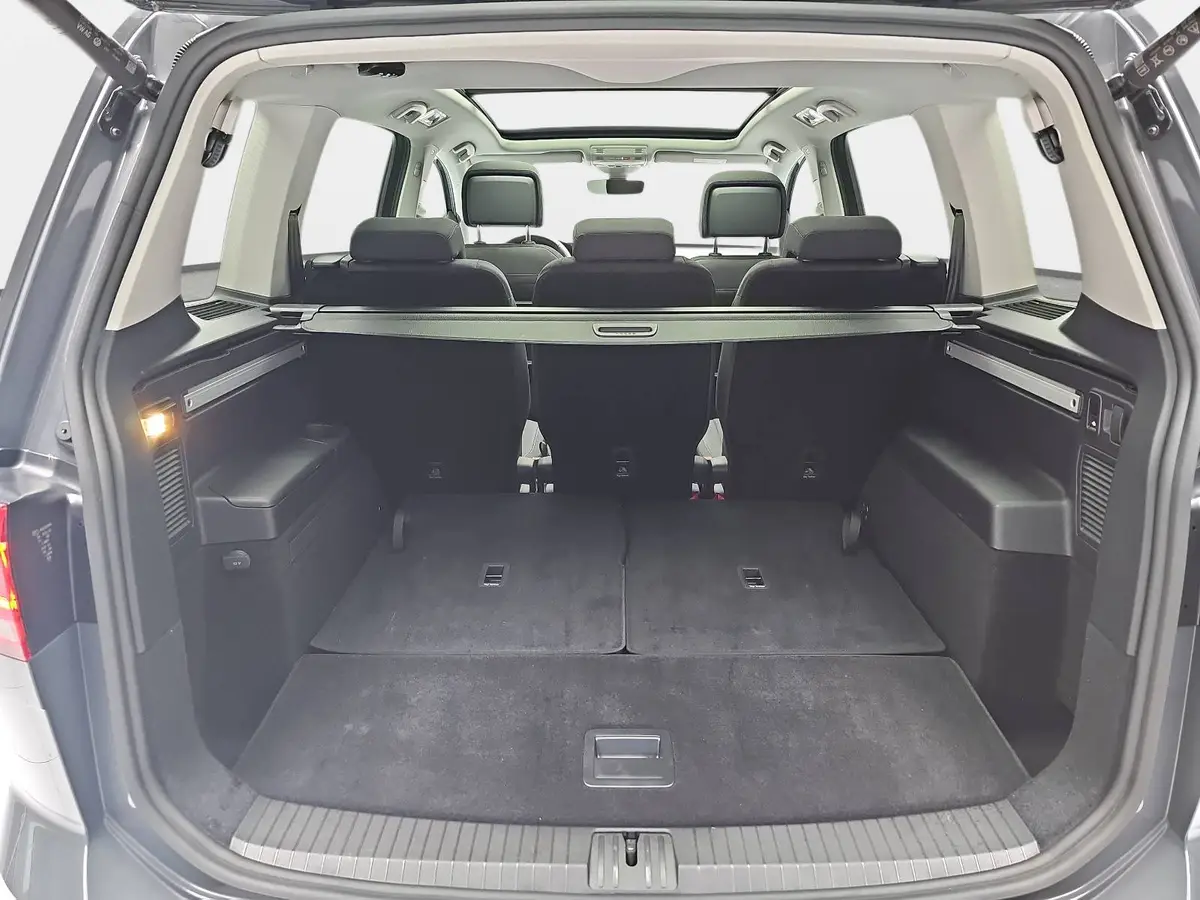 VW TOURAN 1.5 TSI DSG HIGHLINE R-LINE NAVI LED ACC PANO KAME