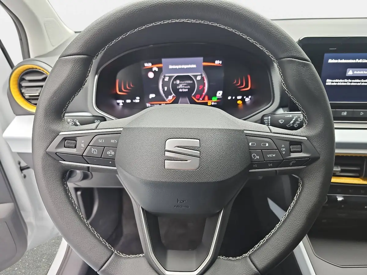 SEAT ARONA 1.0 TSI DSG STYLE LED KLIMAAUTO SMARTLINK PDC LM16