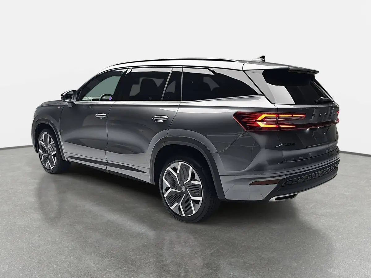 SKODA KODIAQ 2.0 TSI DSG SPORTLINE 4X4 NAVI LED AHK
