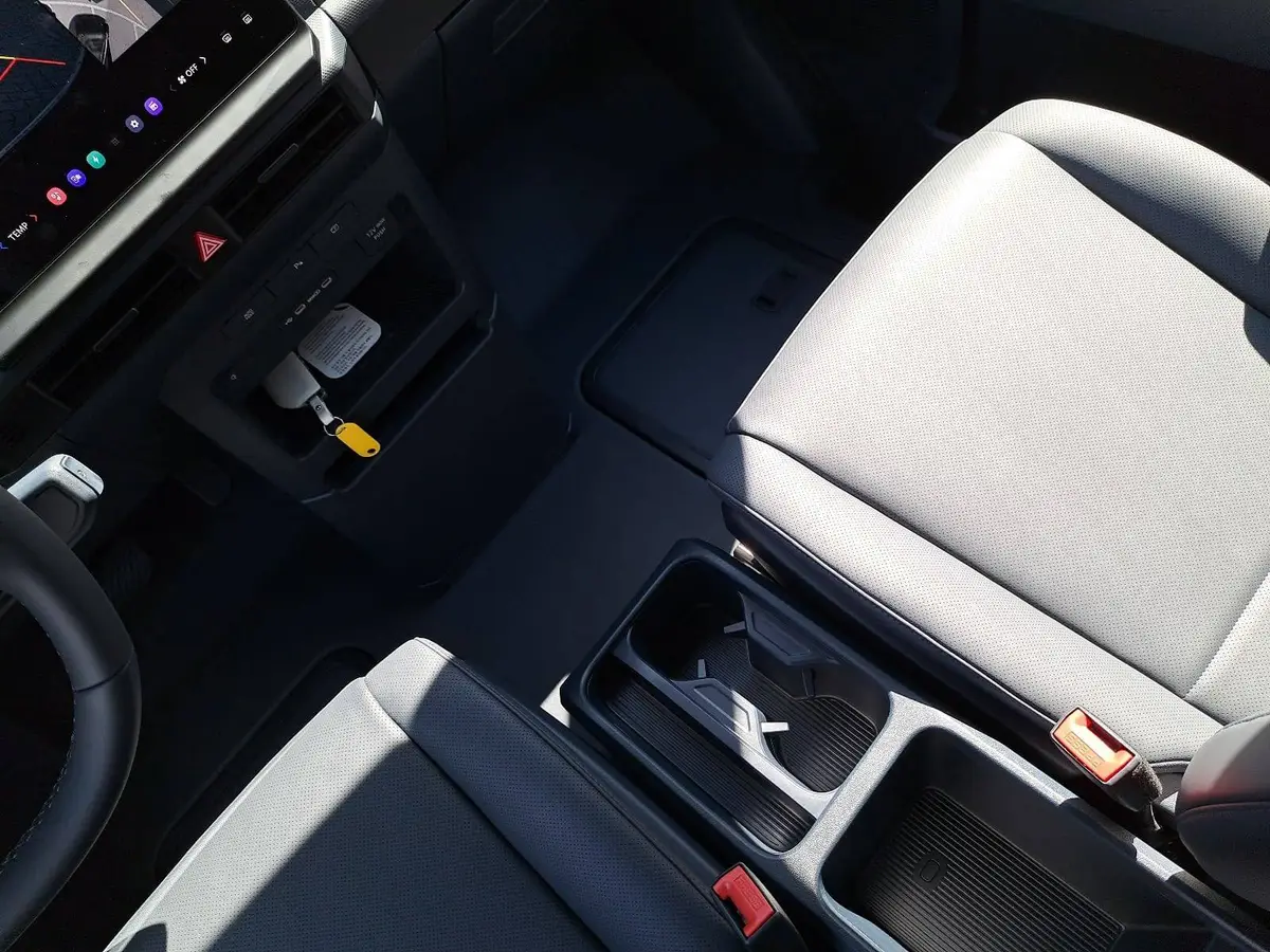 KIA PV5 PASSENGER 71.2 KWH ELITE MJ26 WÄRMEPUMPE ALLWETTERREIFEN