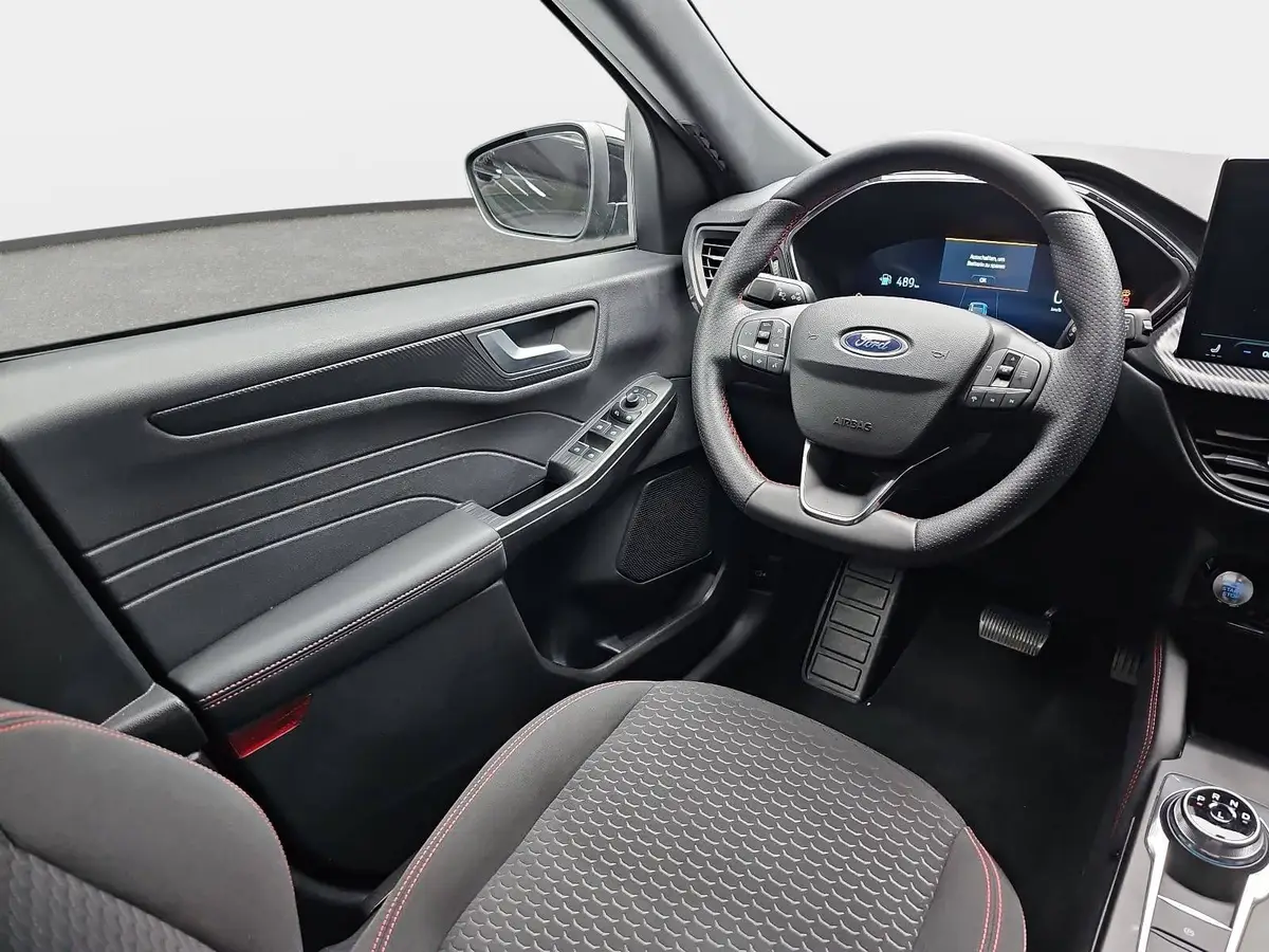 FORD KUGA 1.5 EB AUTO. ST-LINE NAVI LED KLIMAAUTO WINTER SIC