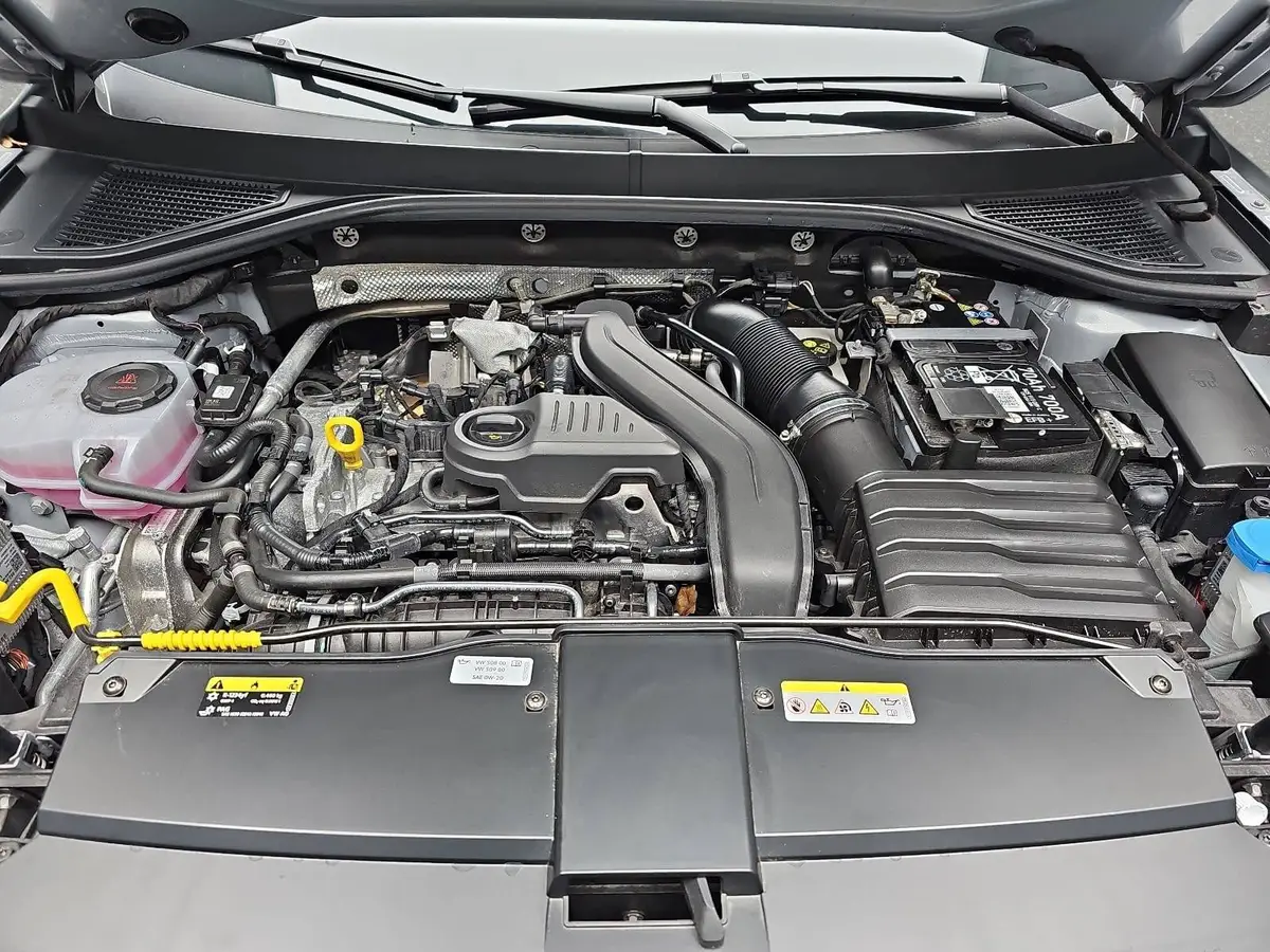 VW T-ROC 1.5 TSI DSG GOAL NAVI LED KLIMAAUTO ACC KAMERA AHK