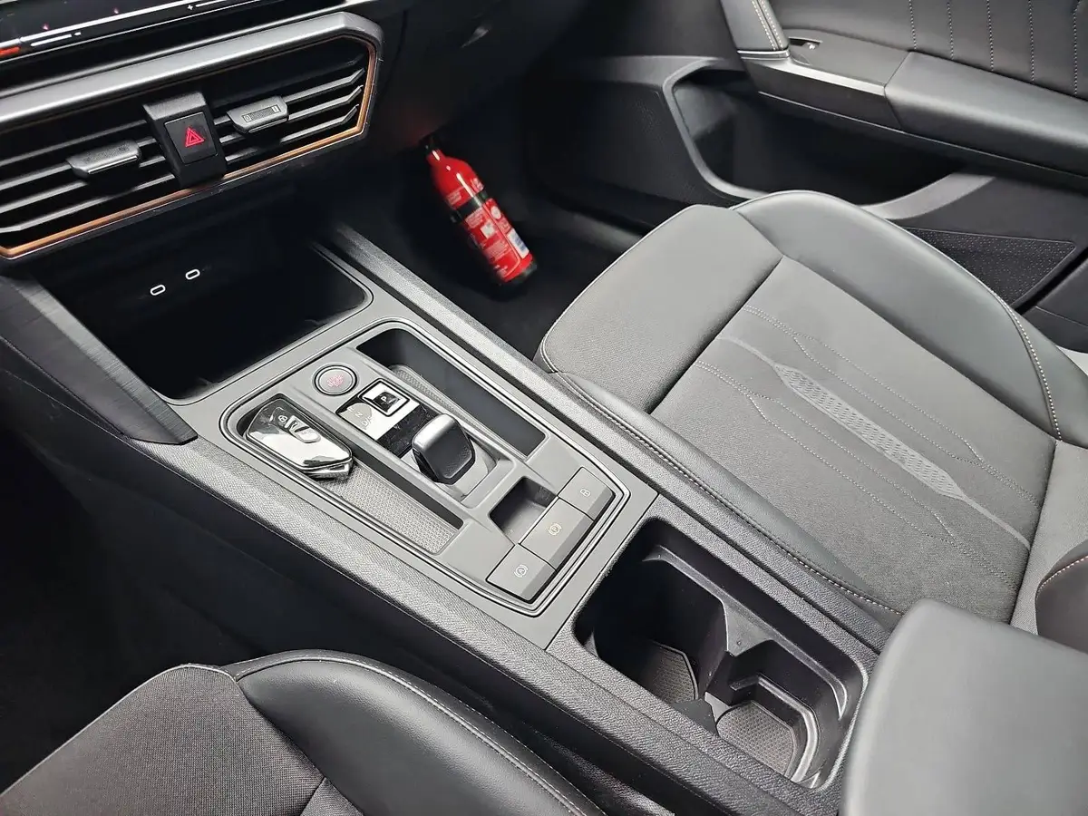 CUPRA LEON ST 1.4 E-HYBRID DSG MATRIX ACC DCC