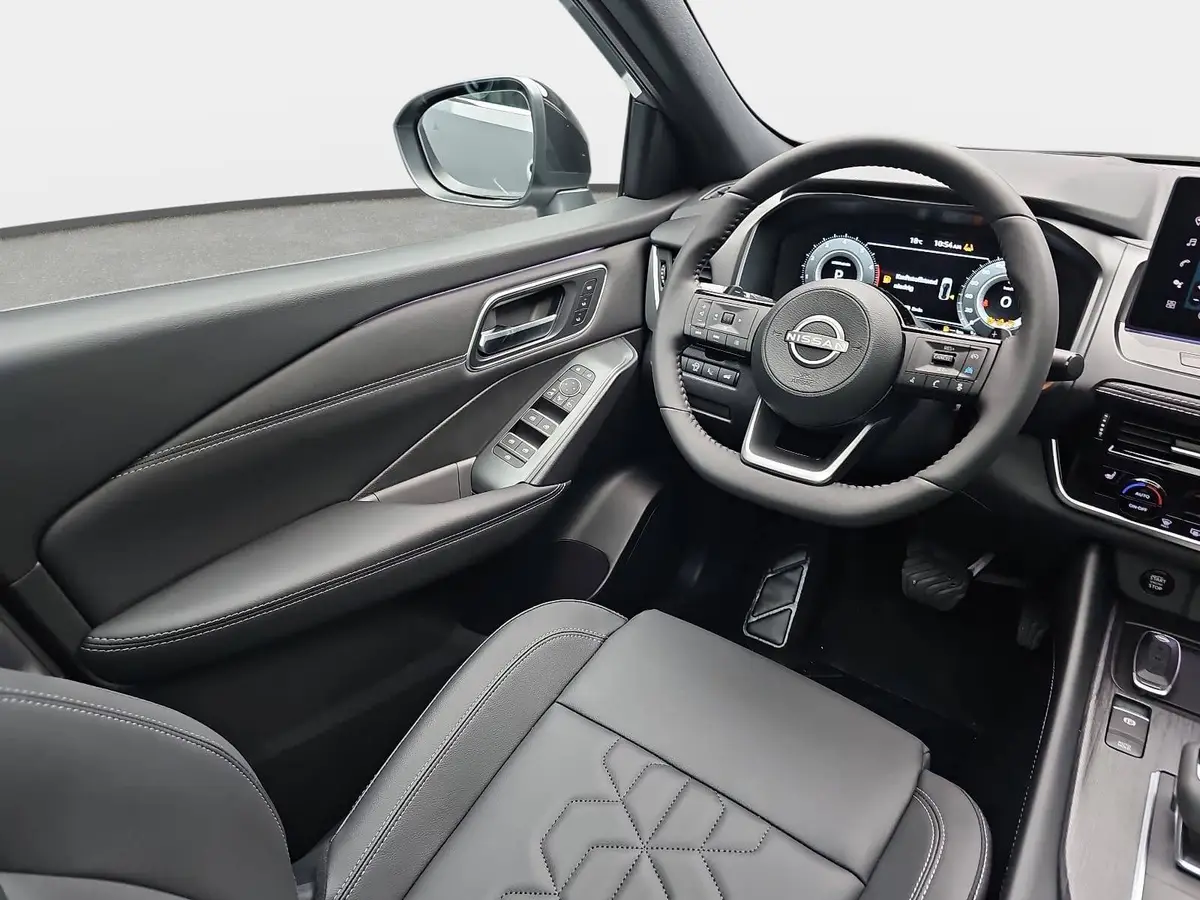 NISSAN QASHQAI 1.3 DIG-T X-TRONIC TEKNA NAVI LED