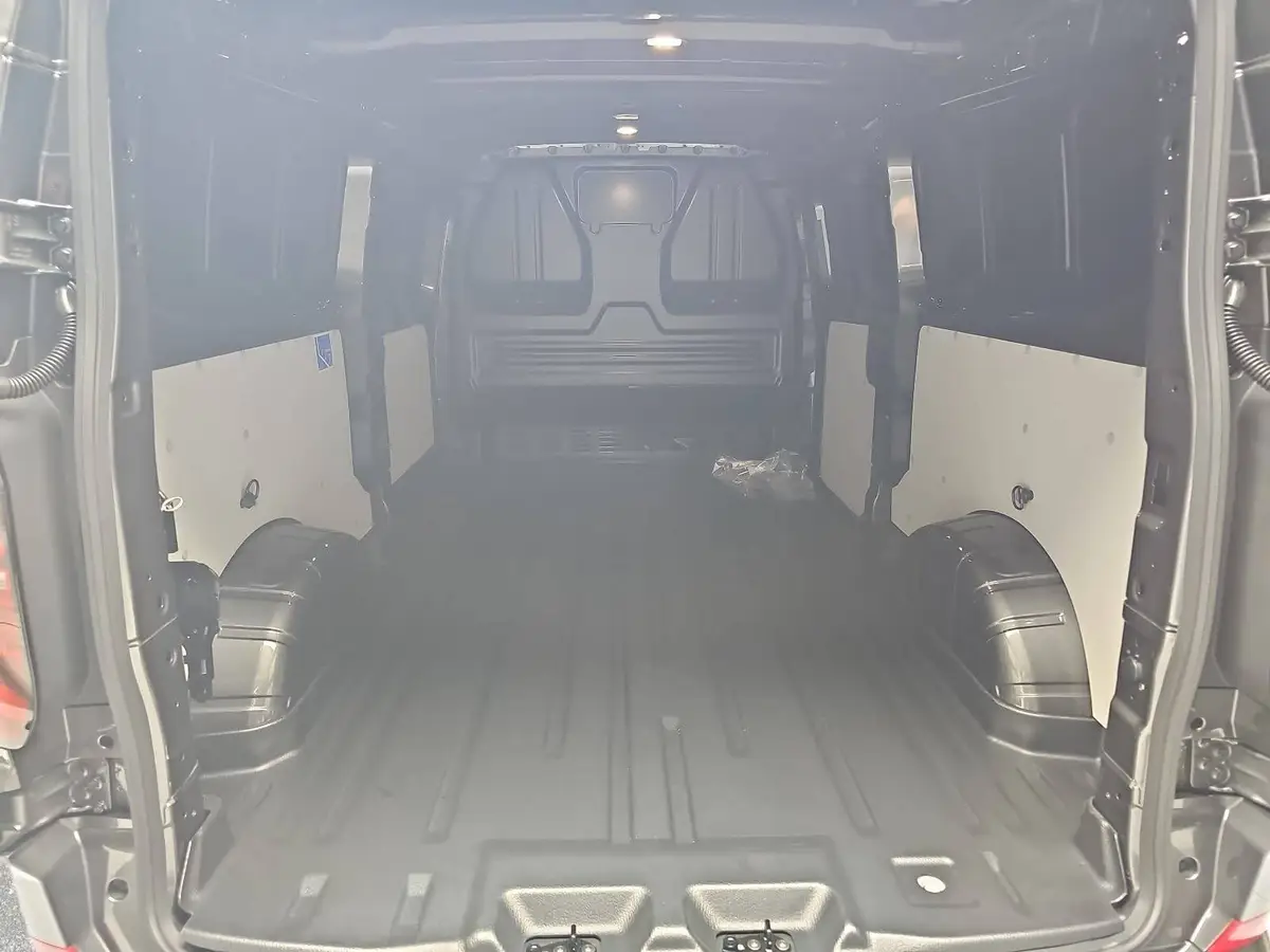 VW T7 TRANSPORTER 2.0 TDI DSG 4M KASTEN L2H1 LED
