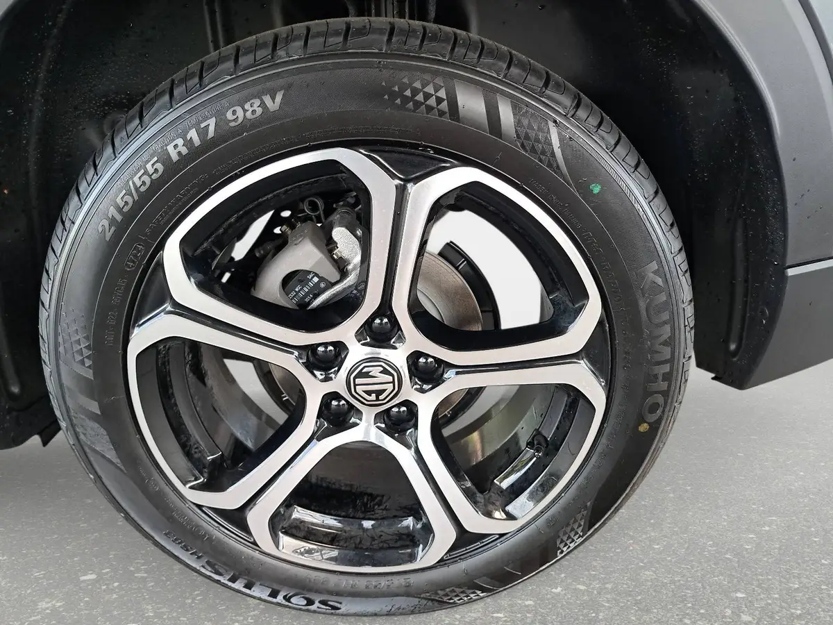 MG ZS 1.5 VTI-TECH COMFORT NAVI LM17 KEYLESS-ENTRY GANZJAHRESREIFEN