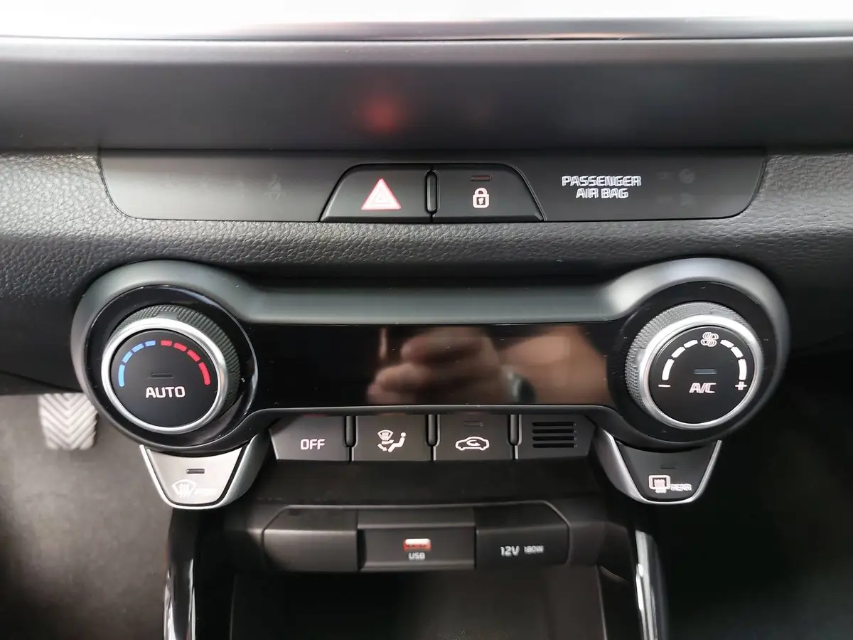 KIA STONIC 1.2 VISION SITZH. NAVI