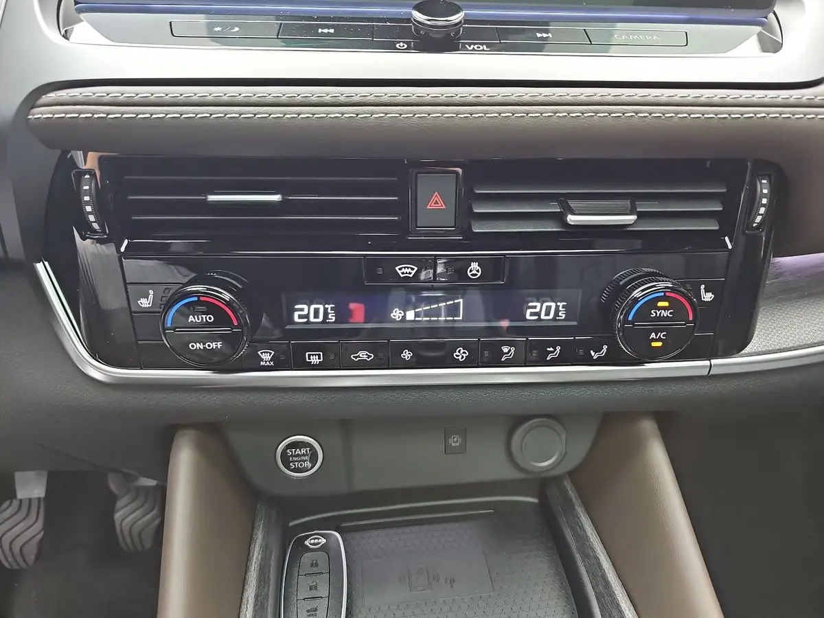 NISSAN QASHQAI 1.3 DIG-T MHEV TEKNA PANORAMA 2-FARBEN