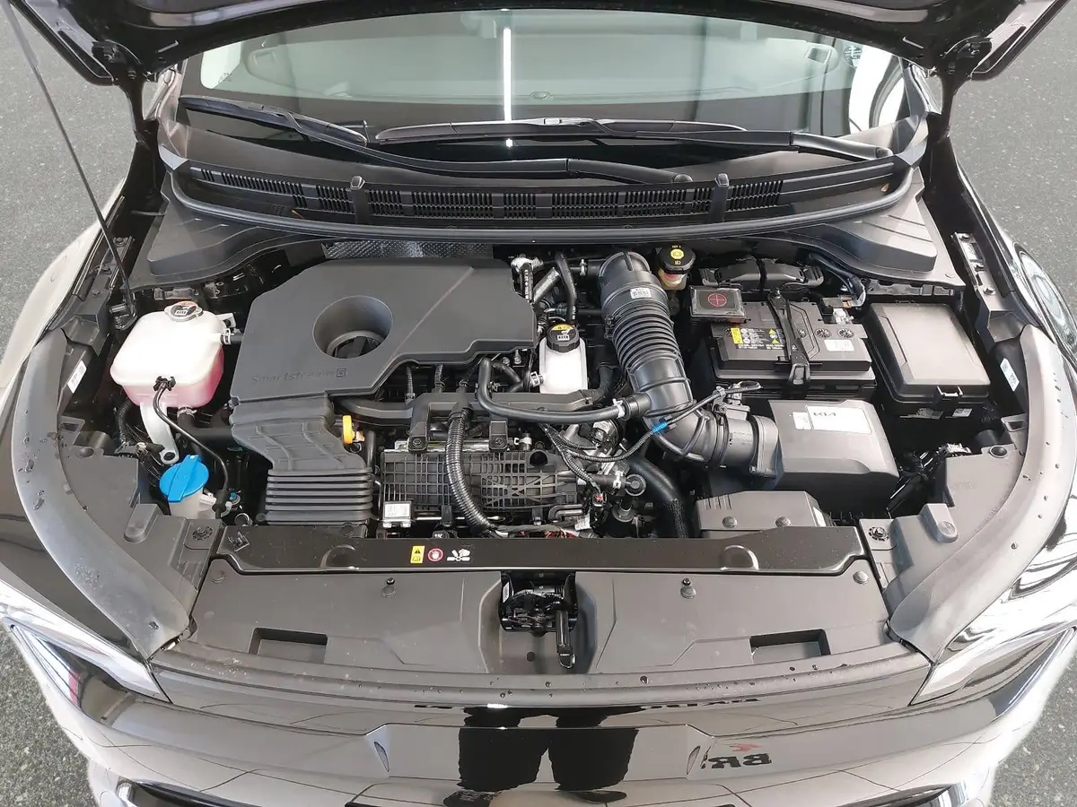 KIA STONIC 1.0 T-GDI 100 DCT VISION MJ26 SITZH. NAVI