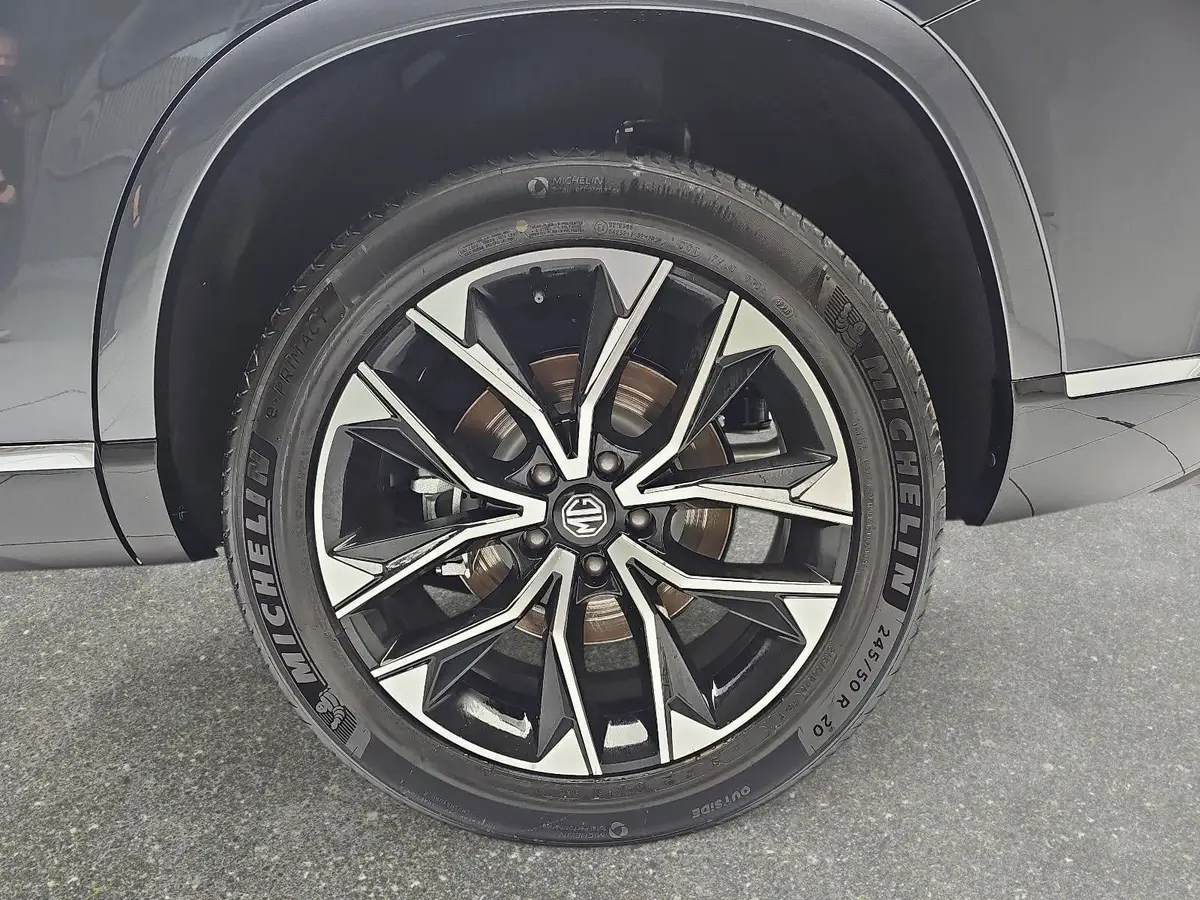 MG S9 PLUG-IN-HYBRID MY26 PREMIUM