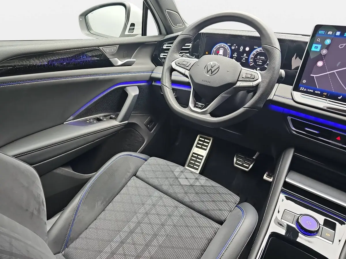 VW TIGUAN 1.5 ETSI DSG R-LINE NAVI LED-MATRIX HUD IQ-DRIVE P
