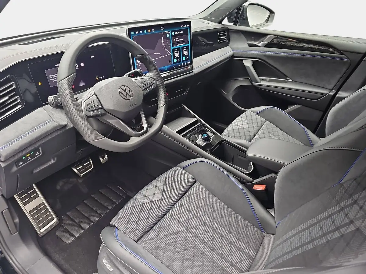 VW TIGUAN 2.0 TDI DSG R-LINE NAVI LED PANO