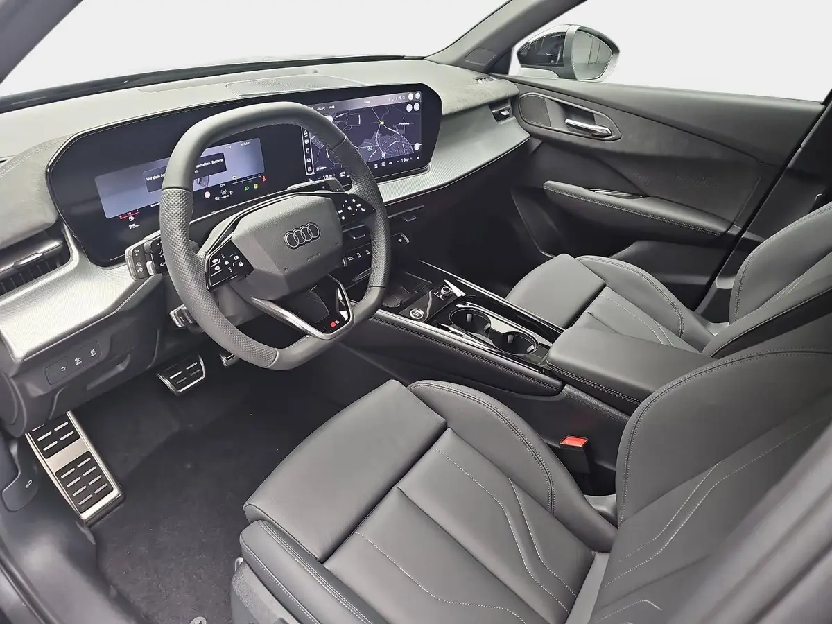 AUDI Q3 TDI S-TRONIC S-LINE NAVI LED-PLUS PANO