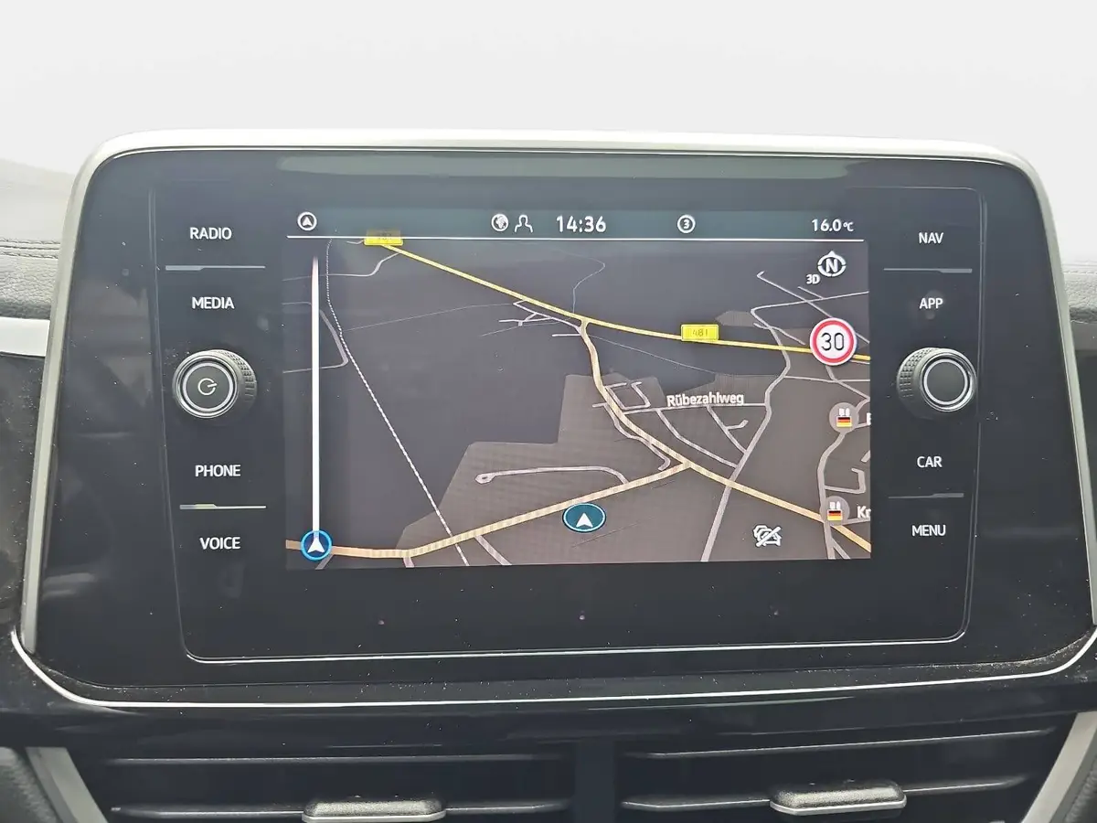 VW T-ROC 1.5 TSI DSG R-LINE NAVI LED-PLUS LM18