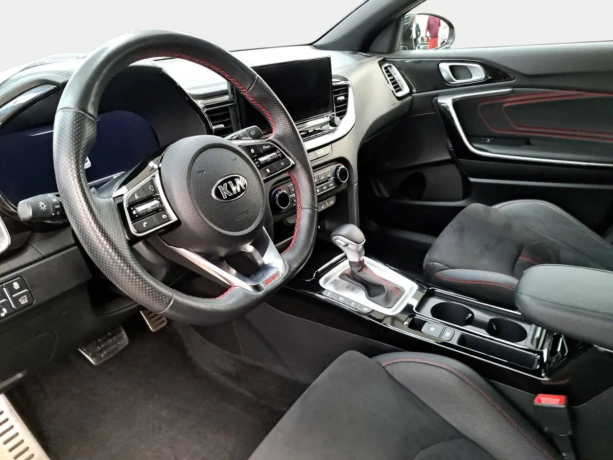 KIA CEED 1.6 T-GDI DCT GT LED WINTER KAMERA