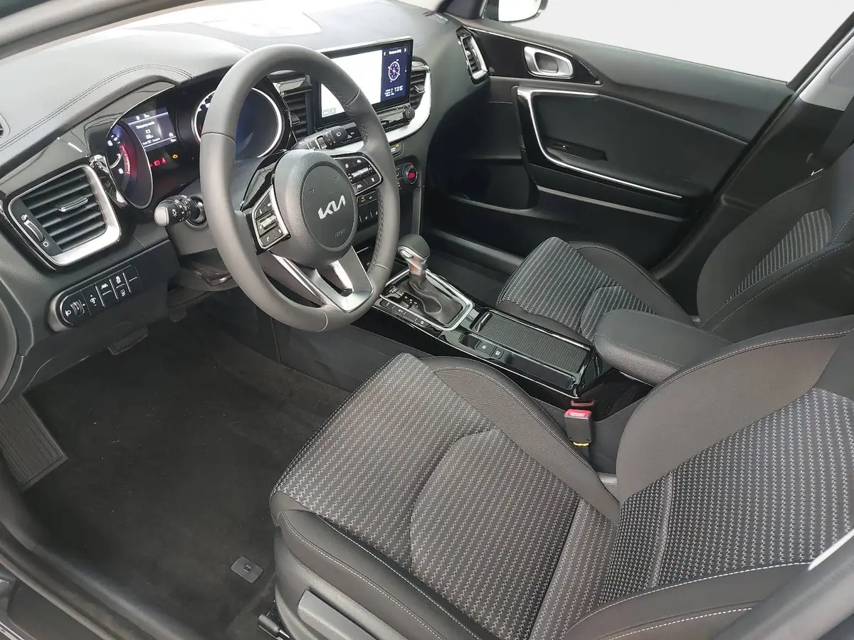 KIA CEED 1.5 T-GDI DCT7 VISION KOMFORT+ SITZH.