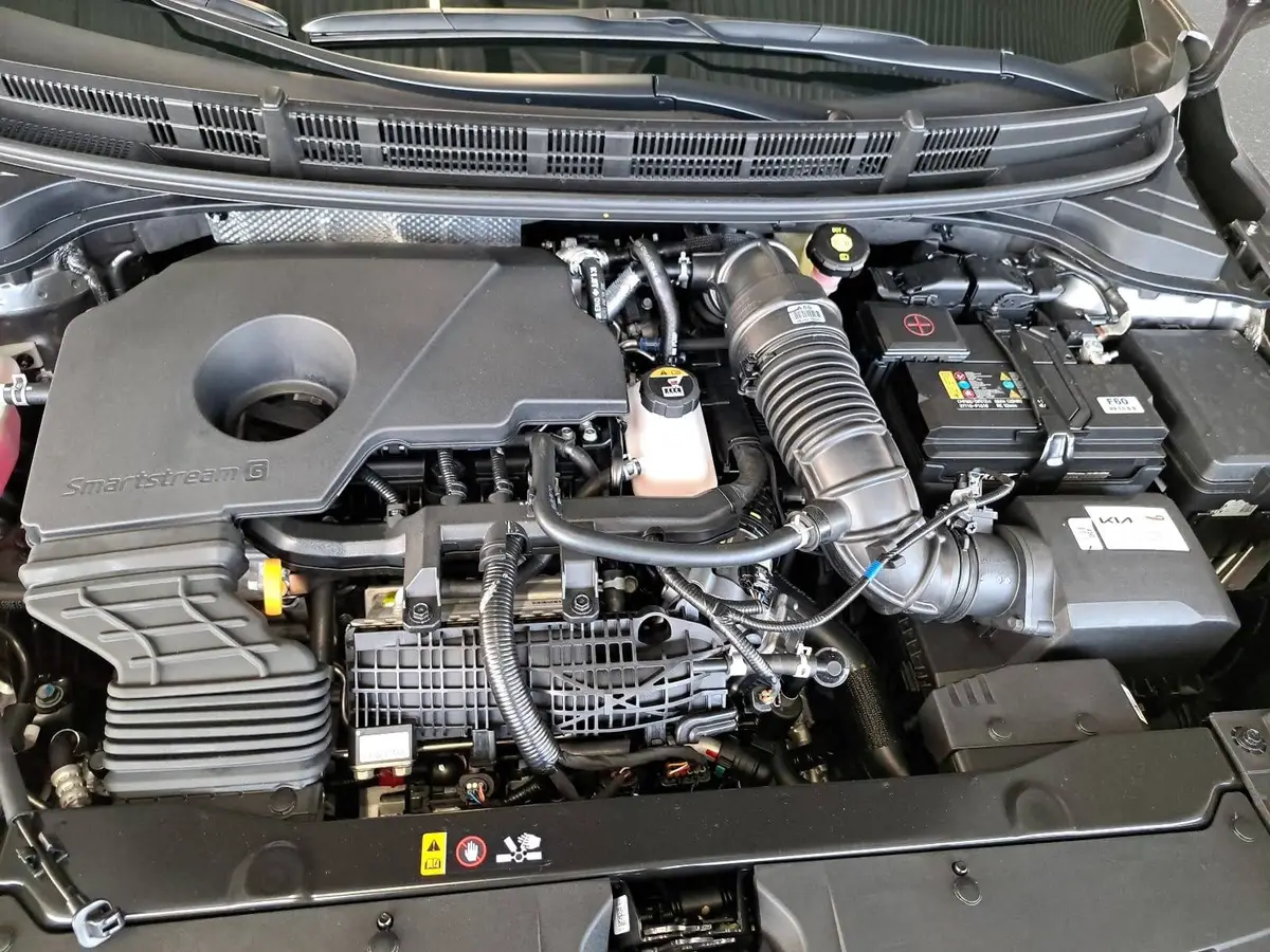 KIA STONIC 1.0 T-GDI 115 48V DCT SPIRIT MJ26 DRIVEWISE