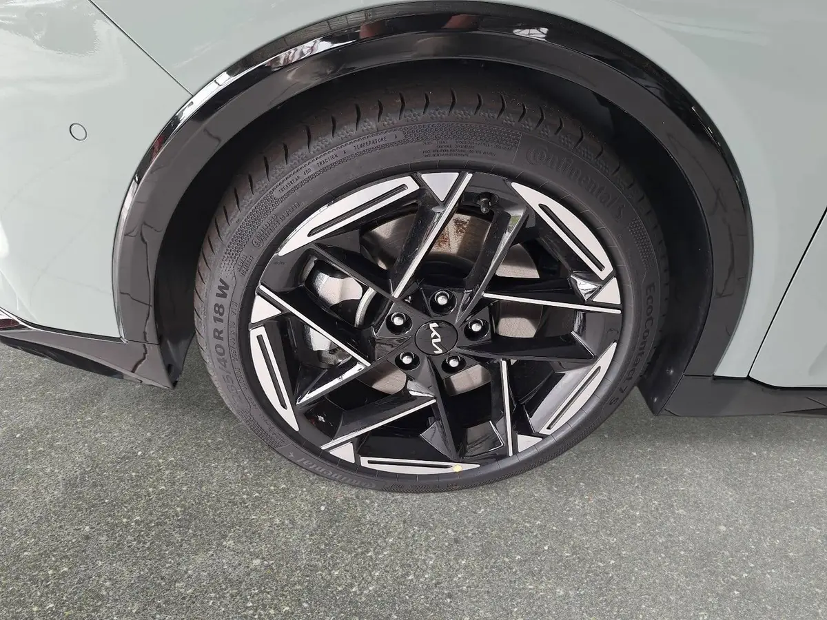 KIA K4 SW 1.6 T-GDI 180 PS DCT7 GT-LINE MJ26 DW-PARK-PRO SITZ SOUND DESIGN