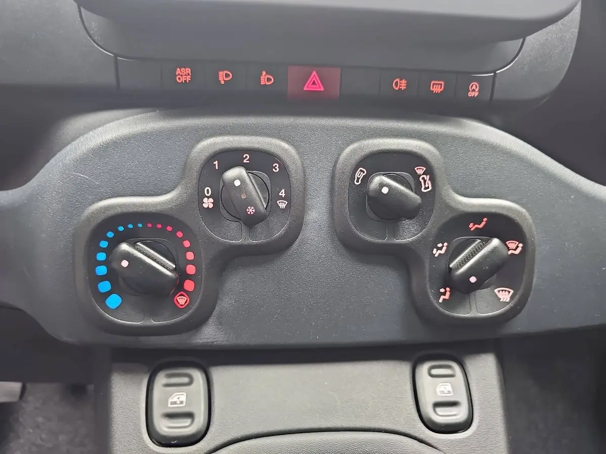 FIAT PANDA PANDINA 1.0 GSE HYBRID ICON MJ26