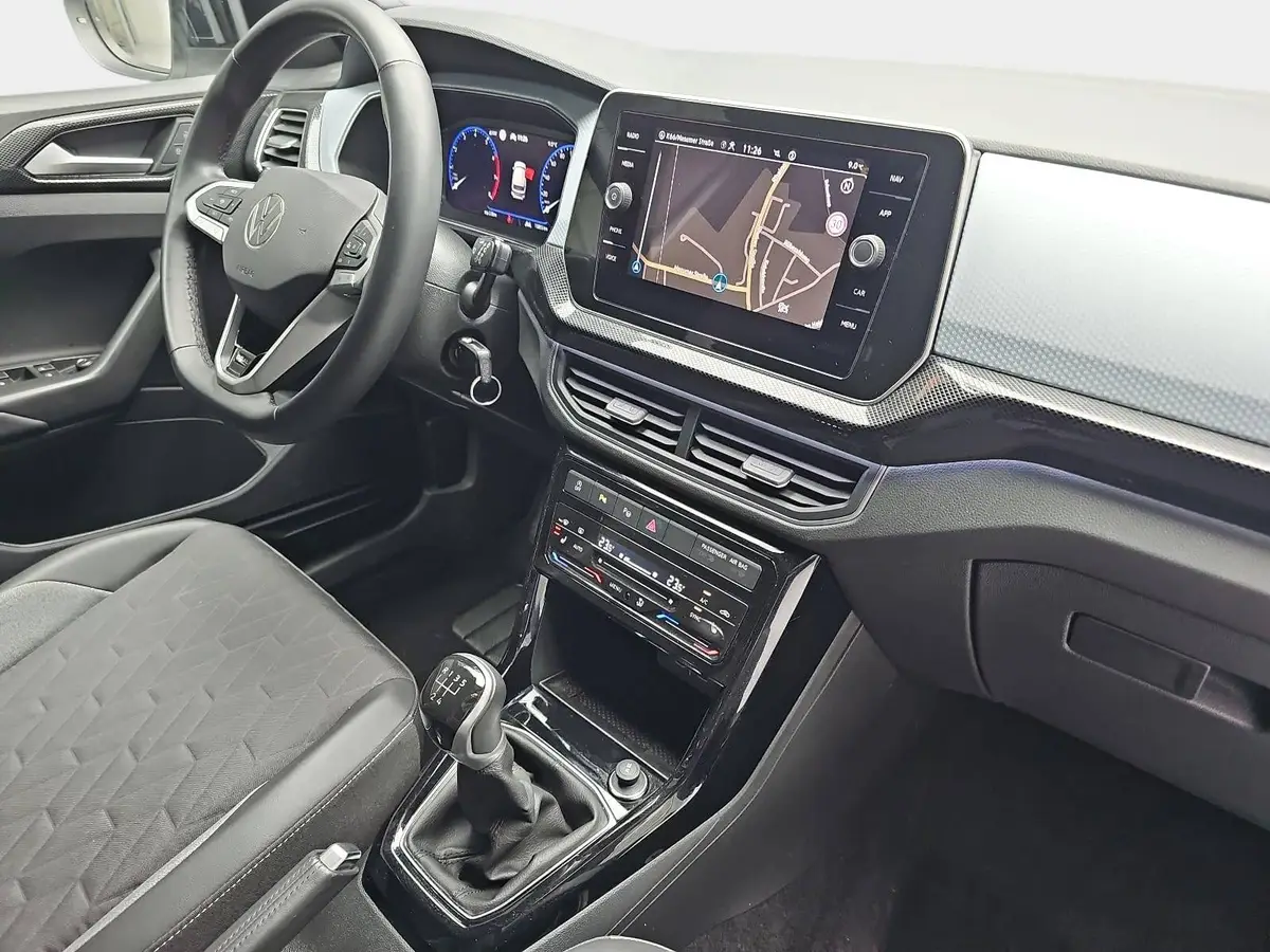 VW T-CROSS 1.0 TSI GOAL NAVI LED KLIMAAUTO ACC P-ASSIST WINTE