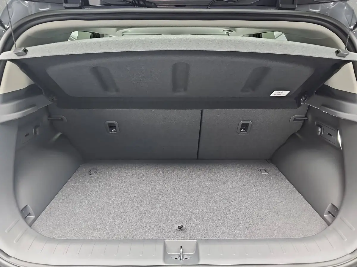 KIA EV2 42.2 KWH EARTH MJ27 WINTER-CONNECT TECHNOLOGY DRIVEWISE-PARK DESIGN