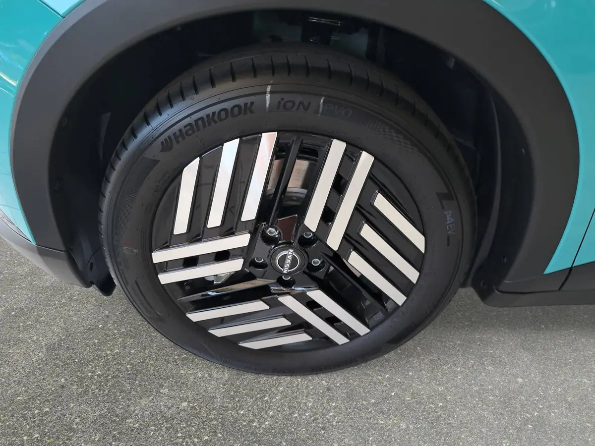 NISSAN LEAF 75KWH MY26 ADVANCE 2-FARBEN VEHICLE-TO-LOAD