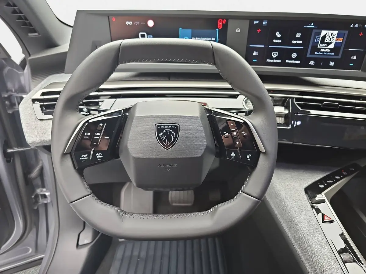 PEUGEOT 3008 1.2 HYBRID 145 E-DSC6 ALLURE LED DAB WINTER AHK LM